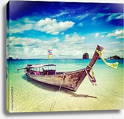 Постер Тайланд. Традиционная лодка с флагами №3