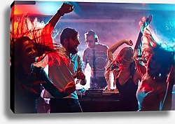 Постер Танцующие посетители ночного клуба