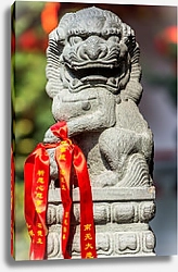 Постер Статуя китайского императорского льва в Шанхае, Храм Нефритового Будды