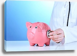 Постер Розовая свинья-копилка в руках