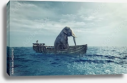 Постер Слон в лодке в море