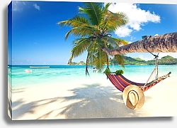 Постер Отдых под пальмой на пляже