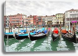 Постер Италия. Венеция. Гранд канал и разноцветные гондолы
