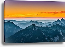 Постер Горный пейзаж с желтым небом