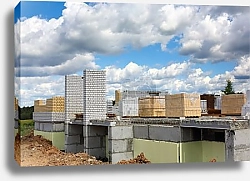 Постер Фундамент небольшого дома