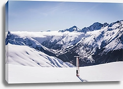 Постер Восхождение на вершину горы с ледорубом