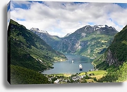 Постер Вид на Гейрангер-фьорд, Норвегия