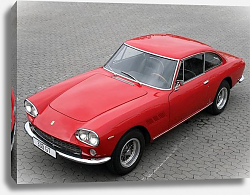 Постер Ferrari 330 GT 2+2 (Series I) '1963–65 дизайн Pininfarina Постер Ferrari 330 GT 2+2 (Series I) '1963–65 дизайн Pininfarina