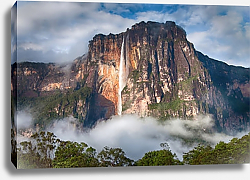 Постер Венесуэла. Близкий вид Salto Angel in Venezuela Постер Венесуэла. Близкий вид Salto Angel in Venezuela