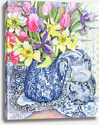 Постер Фивси Джоан (совр) Daffodils, Tulips and Irises with Blue Antique Pots Постер Фивси Джоан (совр) Daffodils, Tulips and Irises with Blue Antique Pots