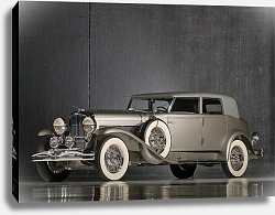Постер Duesenberg J Torpedo Berline by Rollston '1932 Постер Duesenberg J Torpedo Berline by Rollston '1932