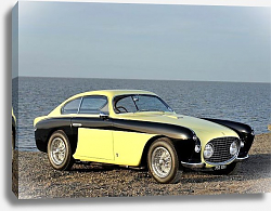 Постер Ferrari 212 Inter Vignale Coupe ''Bumblebee'' '1952 дизайн Vignale Постер Ferrari 212 Inter Vignale Coupe ''Bumblebee'' '1952 дизайн Vignale