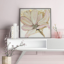 «Розовый цветок» в интерьере прихожей в зеленых тонах над комодом