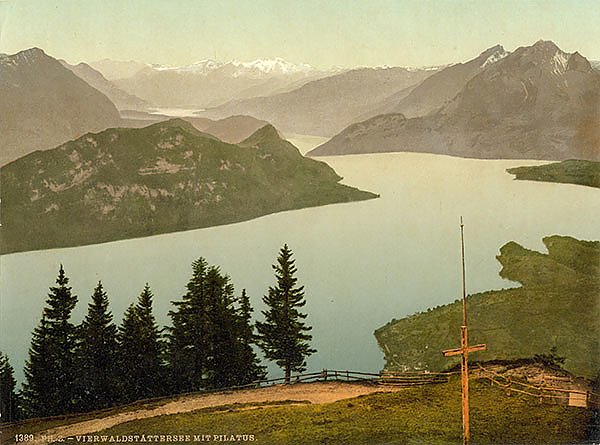 Швейцария. Озеро Фирвальдштеттер и гора Пилатус