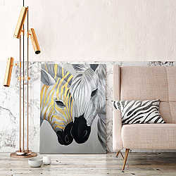 «Зебры» в интерьере прихожей в зеленых тонах над комодом