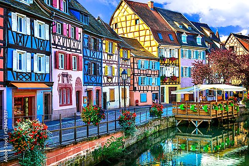Красочный город Кольмар в Эльзасе, Франция