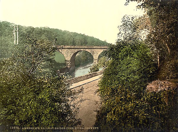 Великобритания. Амбергат, железнодорожный мост через реку Дервент
