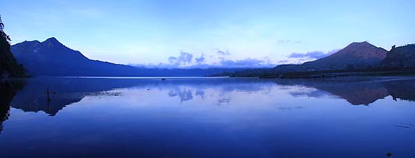 Индонезия. Озеро