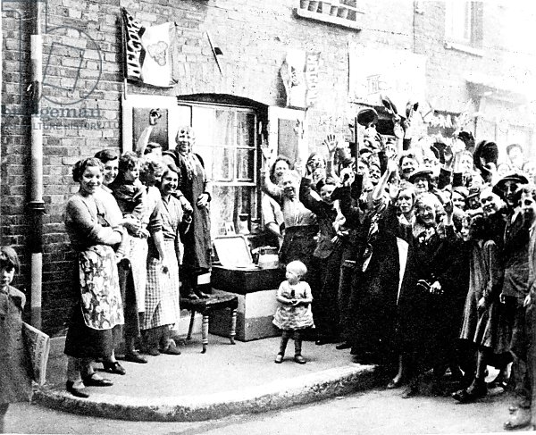Jubilee Decoration in the East End, May 12th 1935