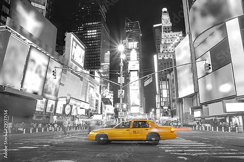 США, Нью-Йорк. Желтое такси на Бродвее