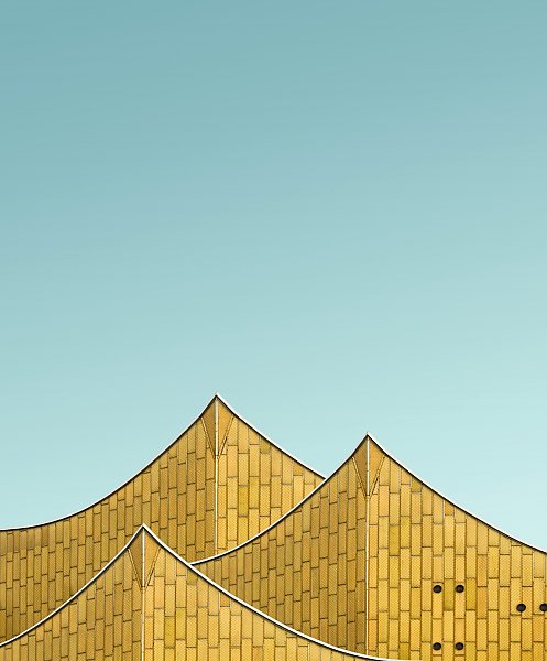 Желтые изогнутые крыши