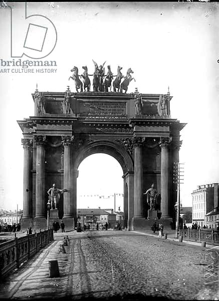 The Narva Gate, St. Petersburg, 1910