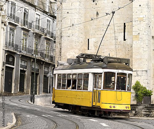 Постер Португалия, Лиссабон. Classic yellow tram