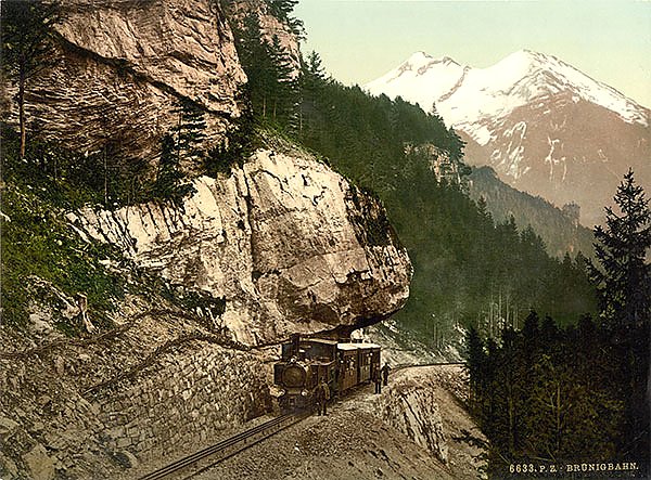 Швейцария. Железная дорога в горах