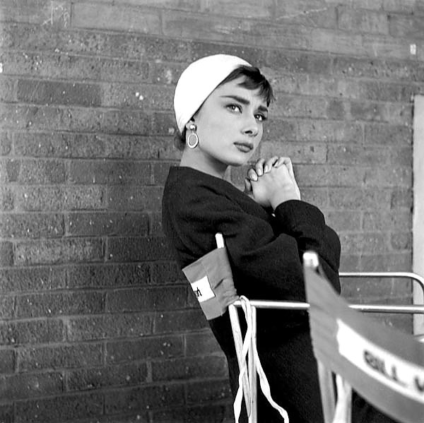 Hepburn, Audrey (Sabrina) 6