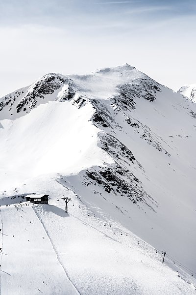 Лыжная станция на горе