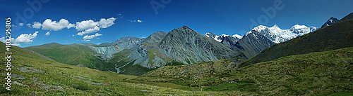 Россия, Алтай. Панорама с горой Белуха