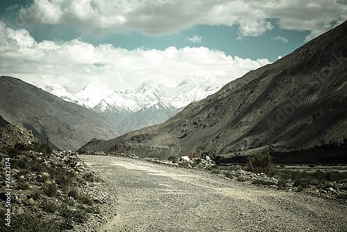 Таджикистан. Памирский тракт. Дорога в облака
