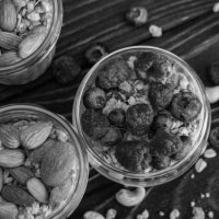 Черно-белое