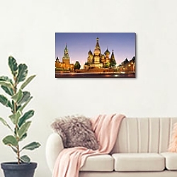 «Москва, Россия. Собор Василия Блаженного и Спасская башня Кремля с подсветкой» в интерьере современной гостиной с желтым креслом «Москва, Россия. Собор Василия Блаженного и Спасская башня Кремля с подсветкой» в интерьере современной гостиной с желтым креслом