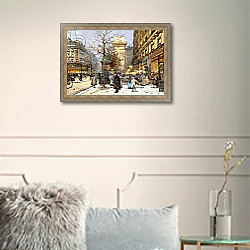 «Figures on Le Boulevard St. Denis at Twilight,» в интерьере классической гостиной над камином «Figures on Le Boulevard St. Denis at Twilight,» в интерьере классической гостиной над камином