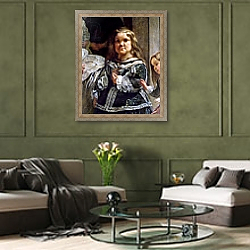 «Las Meninas or The Family of Philip IV, c.1656 7» в интерьере гостиной в оливковых тонах «Las Meninas or The Family of Philip IV, c.1656 7» в интерьере гостиной в оливковых тонах