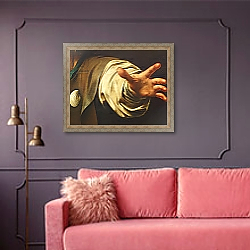 «The Supper at Emmaus, 1601 6» в интерьере гостиной с розовым диваном «The Supper at Emmaus, 1601 6» в интерьере гостиной с розовым диваном