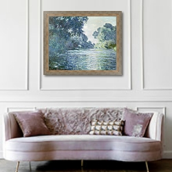 «Branch of the Seine near Giverny, 1897» в интерьере классической гостиной с зеленой стеной над диваном «Branch of the Seine near Giverny, 1897» в интерьере классической гостиной с зеленой стеной над диваном