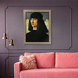 «Portrait of a Young Man, c.1500» в интерьере гостиной с розовым диваном «Portrait of a Young Man, c.1500» в интерьере гостиной с розовым диваном