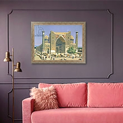 «Medrasah Shir-Dhor at Registan place in Samarkand, 1869-70» в интерьере гостиной с розовым диваном «Medrasah Shir-Dhor at Registan place in Samarkand, 1869-70» в интерьере гостиной с розовым диваном