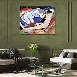 «Two Reclining Nudes; Zwei liegende Akte, 1912» в интерьере классической гостиной с зеленой стеной над диваном «Two Reclining Nudes; Zwei liegende Akte, 1912» в интерьере классической гостиной с зеленой стеной над диваном