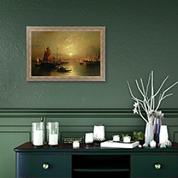 «Shipping on the Lagoon, Venice, at Sunset» в интерьере гостиной в зеленых тонах «Shipping on the Lagoon, Venice, at Sunset» в интерьере гостиной в зеленых тонах