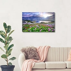 «Пейзаж с цветущим лугом и горным оезером» в интерьере современной светлой гостиной над диваном