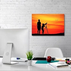 «Полевой фотограф» в интерьере светлого офиса с кирпичными стенами