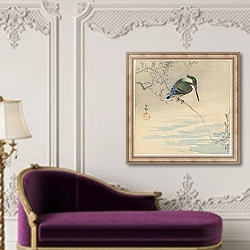 «Kingfisher» в интерьере в классическом стиле над банкеткой