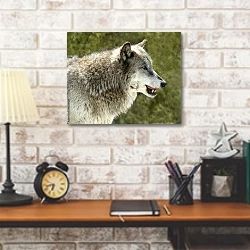 «Портрет волка в профиль» в интерьере кабинета в стиле лофт над столом