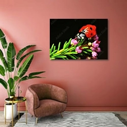 «Божья коровка на розовом цветке 1» в интерьере современной гостиной в розовых тонах
