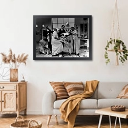 «Marx Brothers (A Day At The Races) 5» в интерьере гостиной в стиле ретро над диваном
