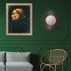 «Портрет Саваноролы» в интерьере классической гостиной с зеленой стеной над диваном