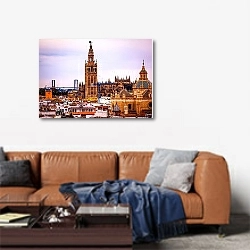 «Испания. Башня Хиральда и Севильский кафедральный собор» в интерьере современной гостиной над диваном